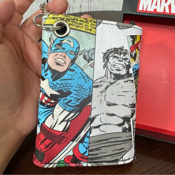 Marvel Comic Tri-Fold Wallet with chain. 90s skater boy appeal - Picture 7 of 11